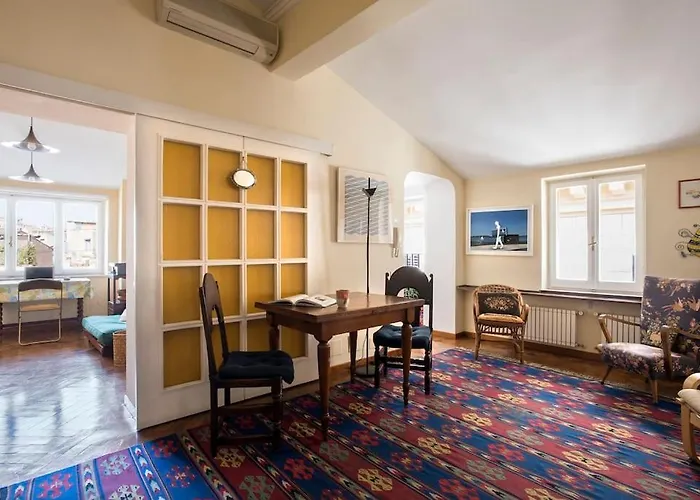 Campanella Attic * Rom